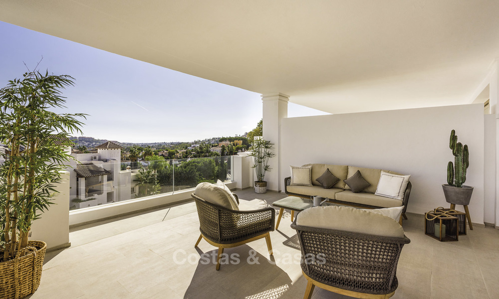 Nieuw luxe appartment te koop in een chic complex in Nueva Andalucia te Marbella 18392