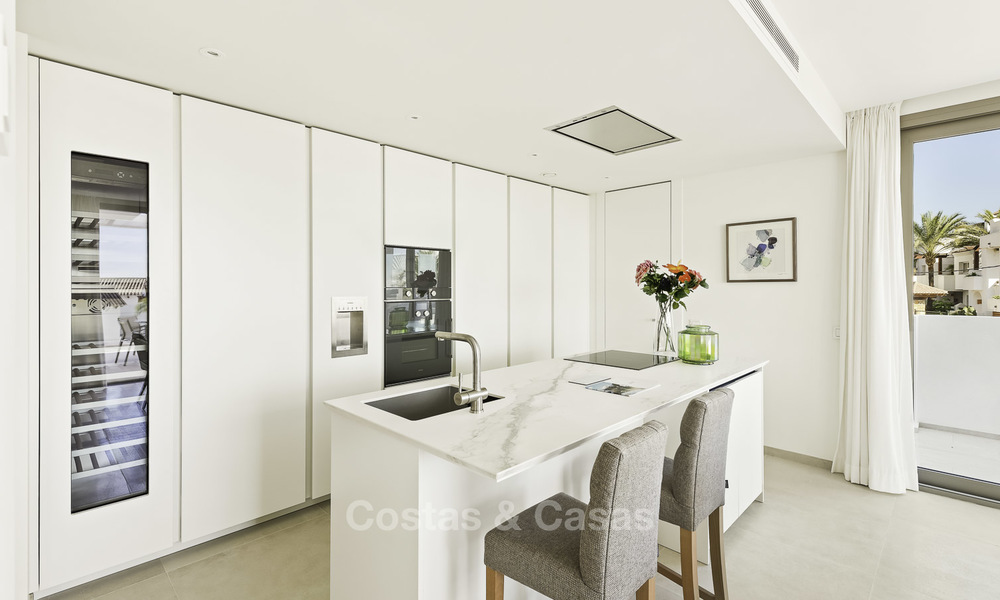 Nieuw luxe appartment te koop in een chic complex in Nueva Andalucia te Marbella 18397