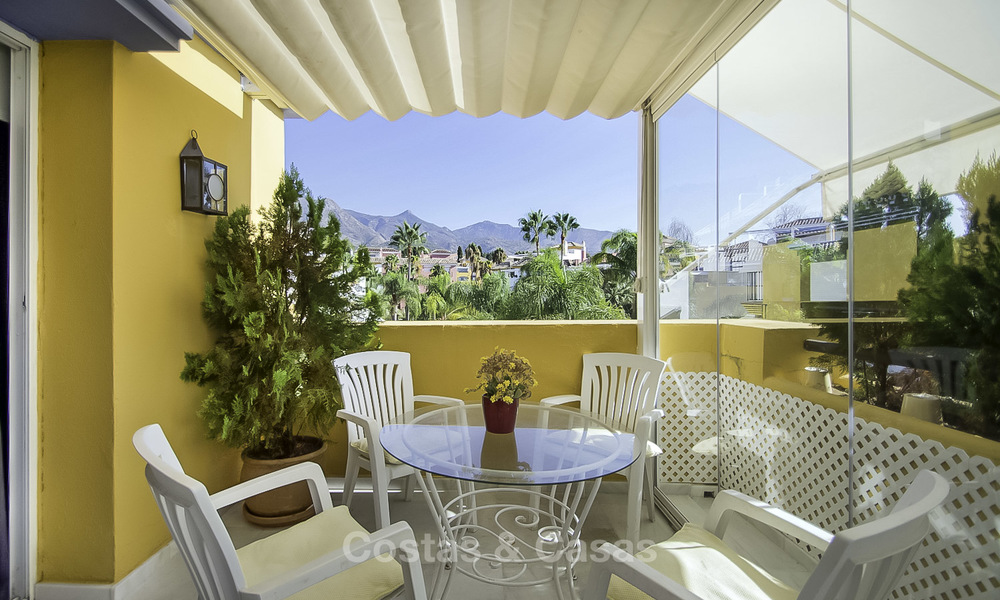Ruim penthouse appartement te koop op de Golden Mile, Marbella, met het strand en alle voorzieningen binnen handbereik 19076