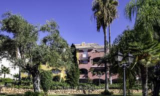 Ruim penthouse appartement te koop op de Golden Mile, Marbella, met het strand en alle voorzieningen binnen handbereik 19088 
