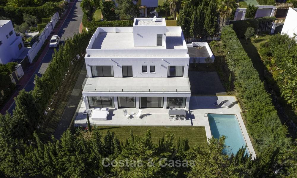 Instapklare moderne luxe villa te koop in Nueva Andalucia, Marbella 19275