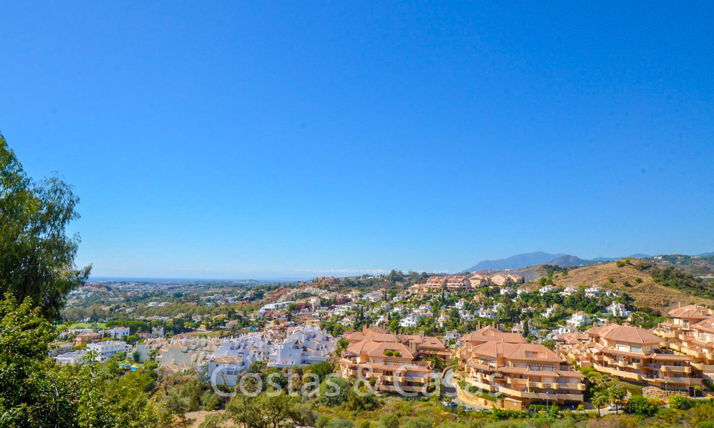 Recentelijk volledig gerenoveerde traditionele villa met zee en bergzicht te koop, Nueva Andalucia, Marbella 33673