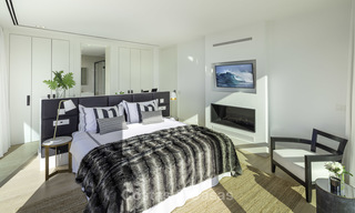 Fonkelnieuwe, instapklare moderne luxe villa met heerlijk zeezicht te koop in een gegeerde golfclub, Benahavis - Marbella 19546 