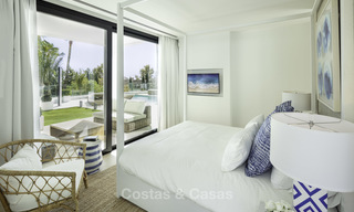 Fonkelnieuwe, instapklare moderne luxe villa met heerlijk zeezicht te koop in een gegeerde golfclub, Benahavis - Marbella 19554 