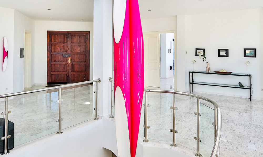 Eminente luxe villa op een supergroot perceel en met een onklopbaar 360º panoramisch uitzicht te koop, Oost-Marbella 19756