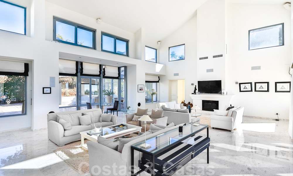 Eminente luxe villa op een supergroot perceel en met een onklopbaar 360º panoramisch uitzicht te koop, Oost-Marbella 19760