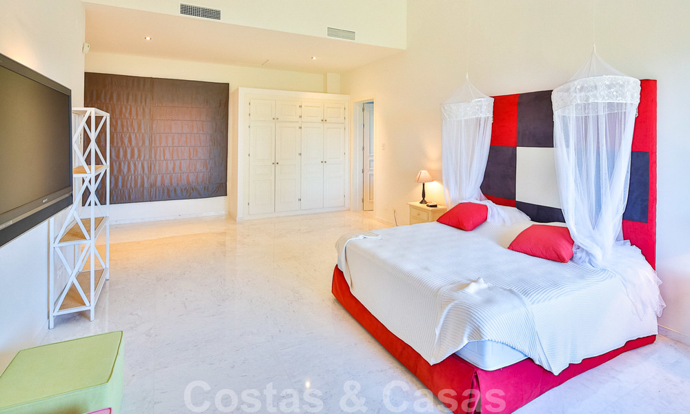 Eminente luxe villa op een supergroot perceel en met een onklopbaar 360º panoramisch uitzicht te koop, Oost-Marbella 19777