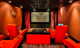 Eminente luxe villa op een supergroot perceel en met een onklopbaar 360º panoramisch uitzicht te koop, Oost-Marbella 19790 