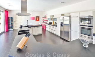 Eminente luxe villa op een supergroot perceel en met een onklopbaar 360º panoramisch uitzicht te koop, Oost-Marbella 19796 