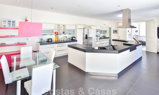 Eminente luxe villa op een supergroot perceel en met een onklopbaar 360º panoramisch uitzicht te koop, Oost-Marbella 19799 