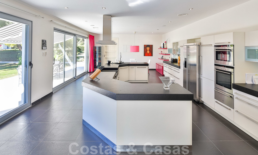 Eminente luxe villa op een supergroot perceel en met een onklopbaar 360º panoramisch uitzicht te koop, Oost-Marbella 19801