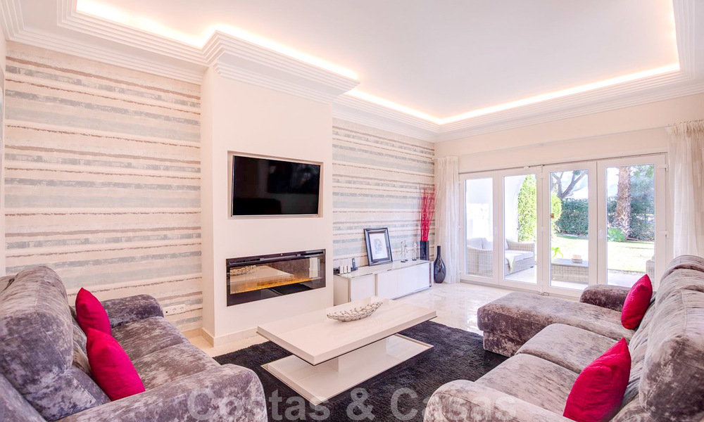 Mooi ingerichte, half vrijstaande schakelwoning te koop, op de eerste lijn van een prestigieuze golfbaan te Benahavis - Marbella 19896