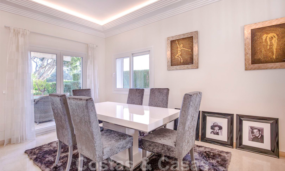 Mooi ingerichte, half vrijstaande schakelwoning te koop, op de eerste lijn van een prestigieuze golfbaan te Benahavis - Marbella 19897