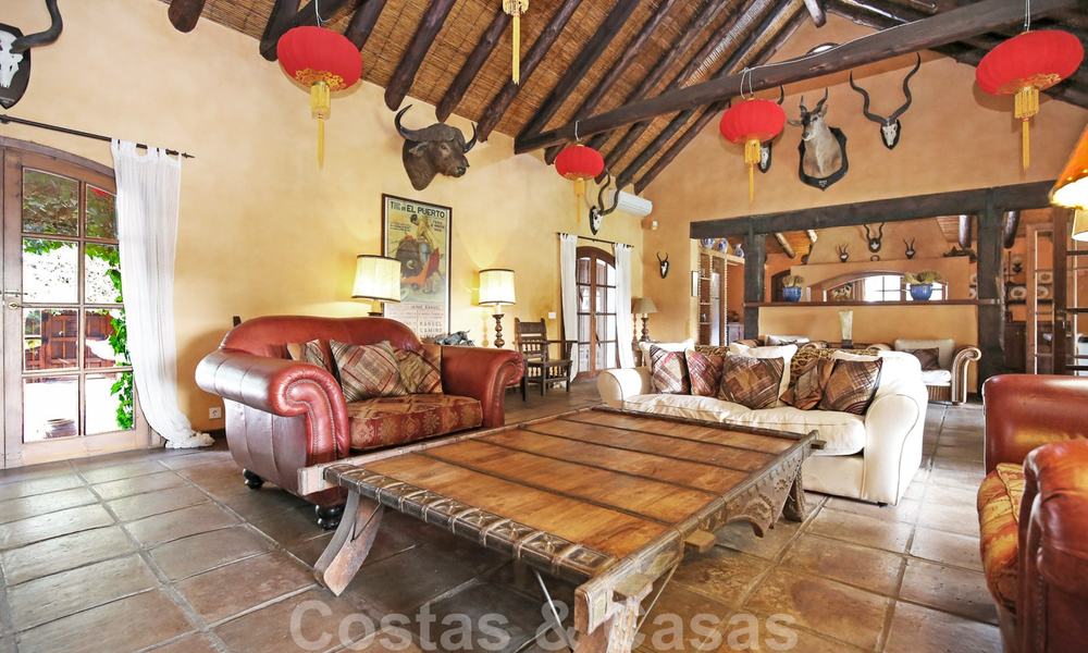 Unieke traditionele villa met apart gastenverblijf te koop, op loopafstand van San Pedro centrum, Marbella 20598