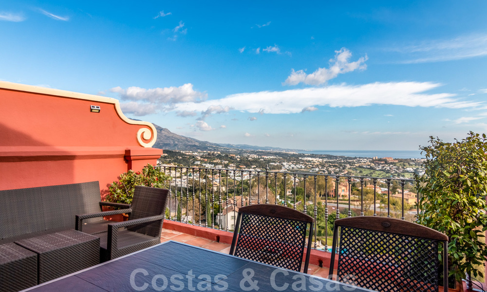 Prachtig penthouse appartement met panoramisch uitzicht op zee en de bergen te koop in Benahavis - Marbella 20230