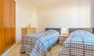 Zeldzaam, zeer mooi penthouse appartement met groot terras en adembenemend zeezicht te koop in Nueva Andalucia, Marbella 20340 