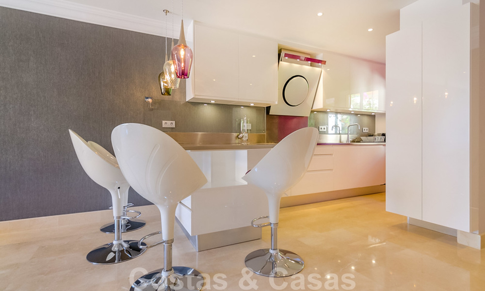 Aantrekkelijk, volledig gerenoveerd appartement in een prestigieus complex te koop, Nueva Andalucia, Marbella 20649