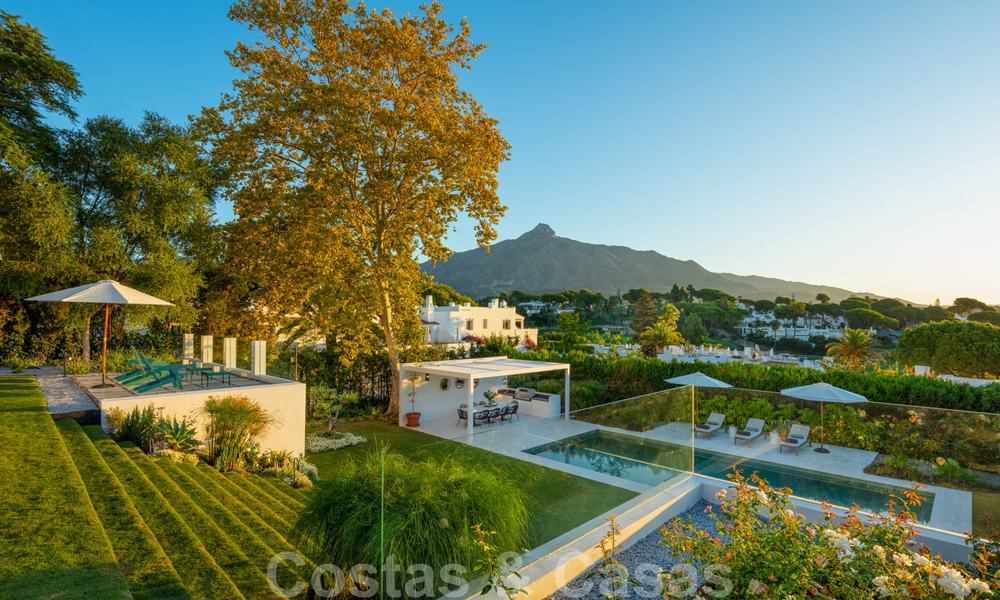 Te koop: moderne mediterrane meesterwerk villa met panoramisch uitzicht op zee, golf en de bergen, Nueva Andalucía, Marbella 20495