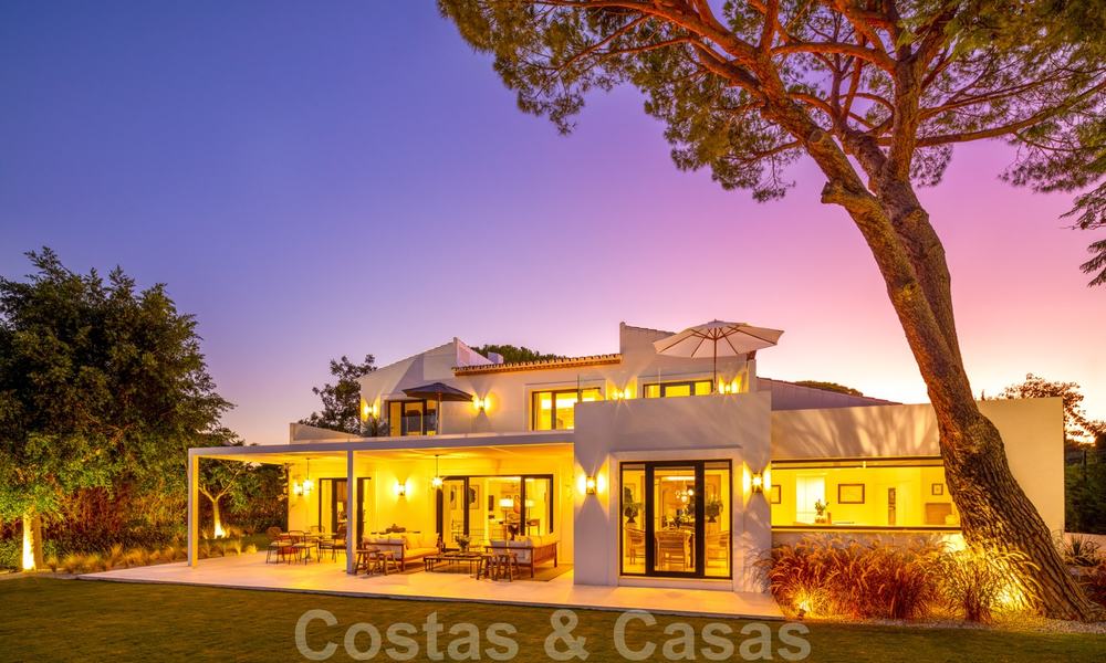Te koop: moderne mediterrane meesterwerk villa met panoramisch uitzicht op zee, golf en de bergen, Nueva Andalucía, Marbella 20515