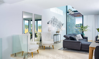 Gloednieuwe moderne half vrijstaande villa's met oogstrelend zeezicht te koop, Oost Marbella 20577 
