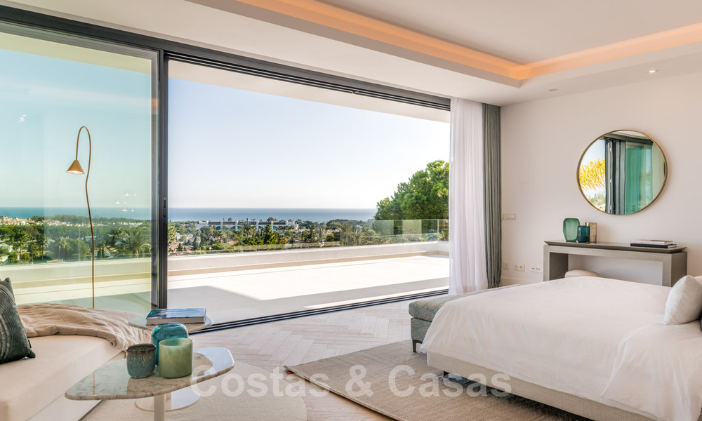 VERKOCHT. Super luxueuze eigentijdse villa met uitzicht op zee en bergen te koop in de Gouden Driehoek van Benahavis, Estepona, Marbella 29793