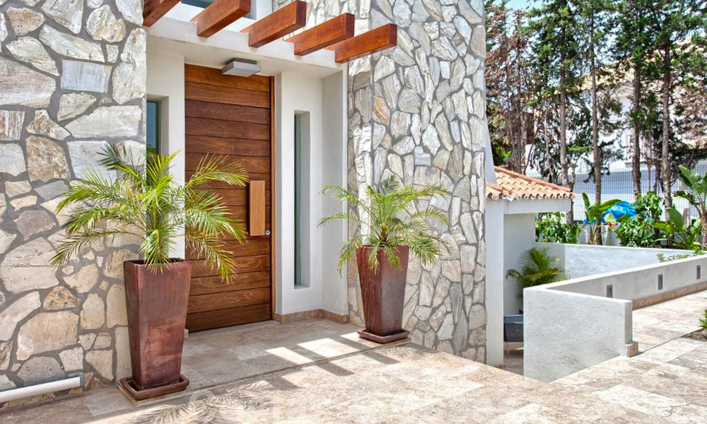 Charmante, volledig gerenoveerde luxe villa met uitzicht op zee en de bergen te koop, Nueva Andalucia, Marbella 20935