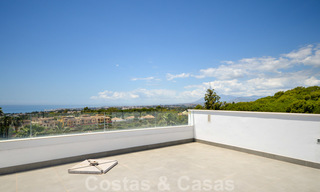 Moderne luxe villa met panoramisch zeezicht te koop in het prestigieuze Golden Mile district van Marbella 20978 