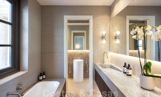Statige, volledig gerenoveerde klassieke villa met zeezicht te koop, Sierra Blanca, Marbella 21023 