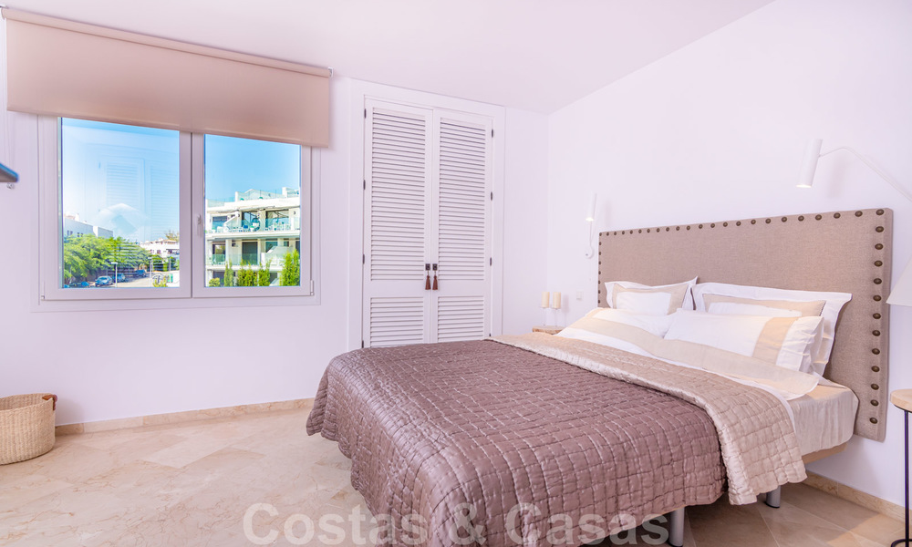 Te koop: lichtrijke, ruime schakelvilla in een populaire strandurbanisatie op de New Golden Mile, tussen Marbella en Estepona 21193