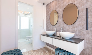 Te koop: lichtrijke, ruime schakelvilla in een populaire strandurbanisatie op de New Golden Mile, tussen Marbella en Estepona 21197 