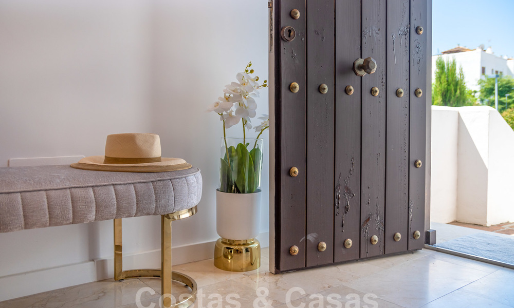 Te koop: lichtrijke, ruime schakelvilla in een populaire strandurbanisatie op de New Golden Mile, tussen Marbella en Estepona 21205