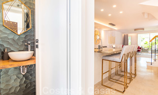 Te koop: lichtrijke, ruime schakelvilla in een populaire strandurbanisatie op de New Golden Mile, tussen Marbella en Estepona 21210 