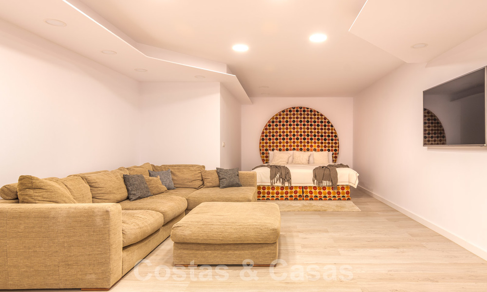 Te koop: lichtrijke, ruime schakelvilla in een populaire strandurbanisatie op de New Golden Mile, tussen Marbella en Estepona 21213