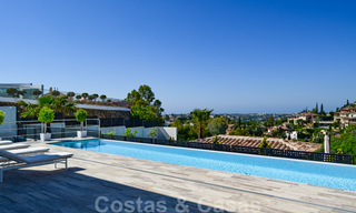 Te koop: instapklare nieuwe moderne villa met panoramisch uitzicht in een gegeerde urbanisatie in Benahavis - Marbella 21297 