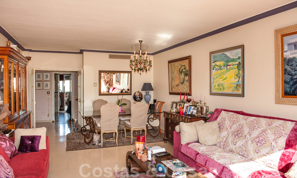Penthouse appartement te koop in exclusieve urbanisatie aan het strand tussen Puerto Banus en San Pedro, Marbella 21751