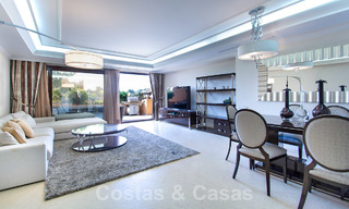 Luxe appartement te koop in een exclusief complex direct aan het strand op de New Golden Mile, Estepona 21811 