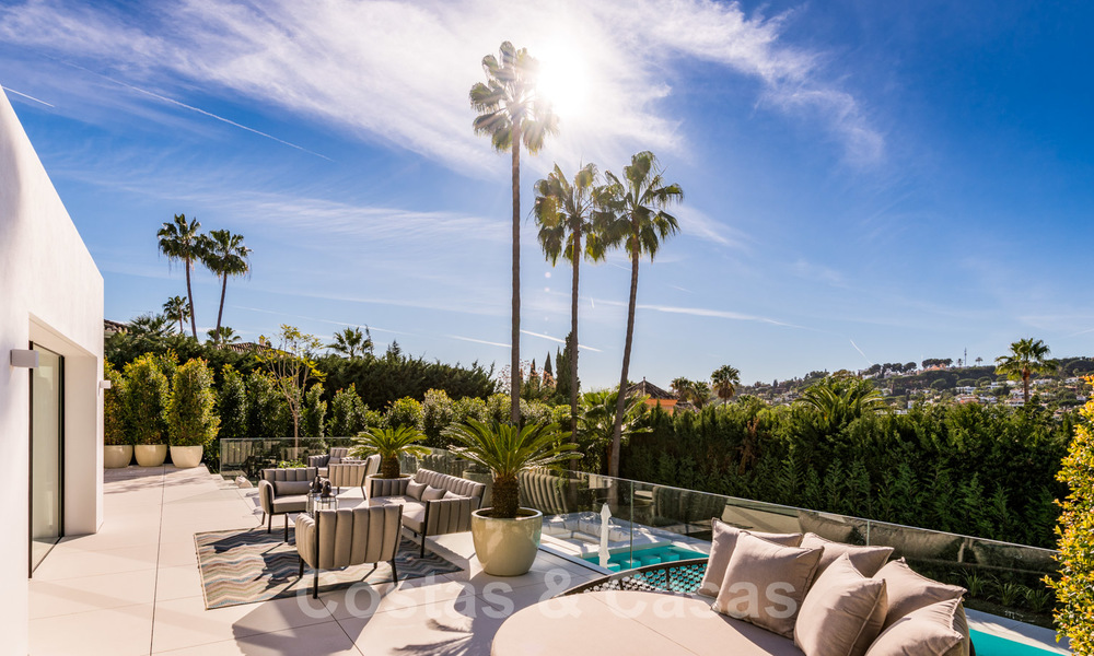 Zeer stijlvolle eigentijdse luxe villa te koop in het hart van de Golf Vallei, instapklaar - Nueva Andalucia, Marbella 21841