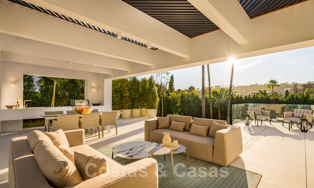 Zeer stijlvolle eigentijdse luxe villa te koop in het hart van de Golf Vallei, instapklaar - Nueva Andalucia, Marbella 21855