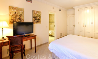 Aantrekkelijk investerings- of vakantieappartement te koop in een populair resort, op loopafstand van het strand en Puerto Banus, Marbella 21918 