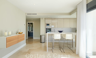 Helder en ruim appartement met enorm terras te koop op de New Golden Mile, Marbella - Estepona 22119 