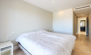 Helder en ruim appartement met enorm terras te koop op de New Golden Mile, Marbella - Estepona 22133 