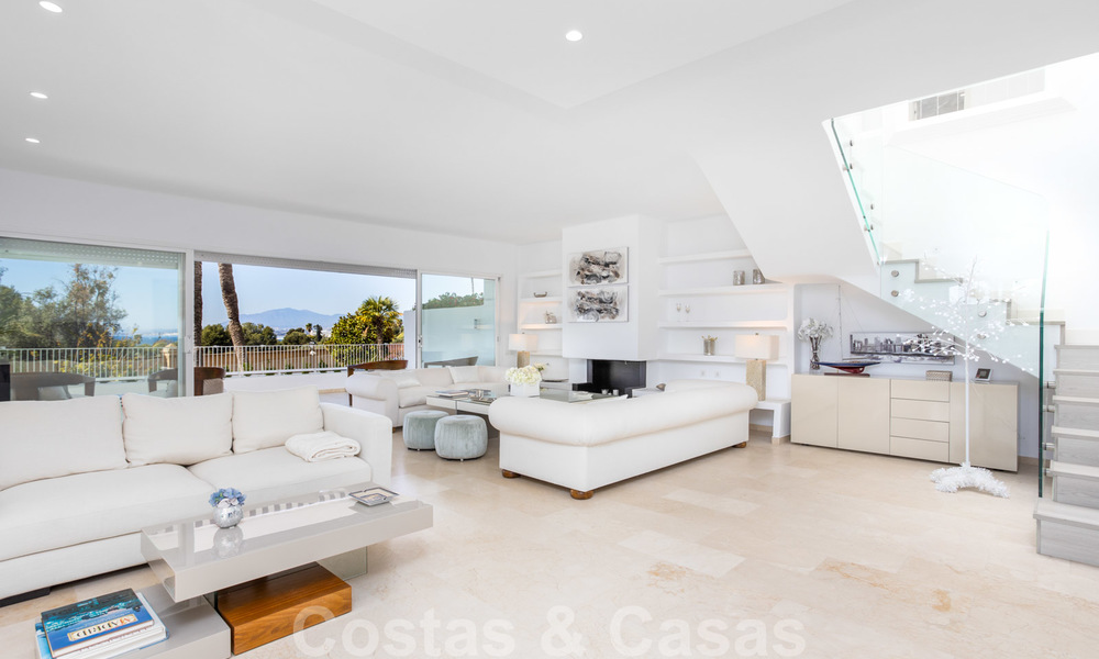 Wondermooi luxe penthouse appartement te koop, met fantastisch zeezicht en op loopafstand van het strand, Oost Marbella 22238