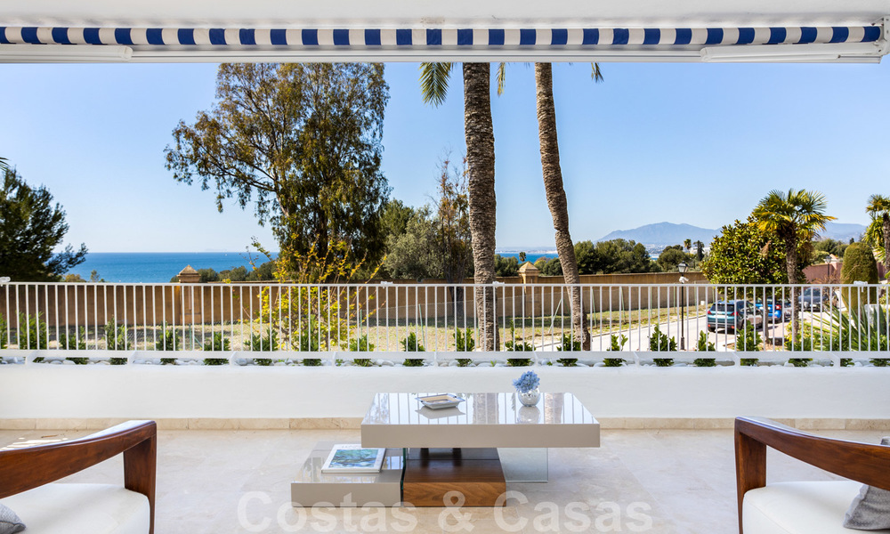 Wondermooi luxe penthouse appartement te koop, met fantastisch zeezicht en op loopafstand van het strand, Oost Marbella 22239