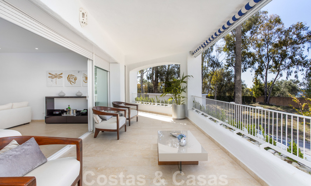 Wondermooi luxe penthouse appartement te koop, met fantastisch zeezicht en op loopafstand van het strand, Oost Marbella 22241