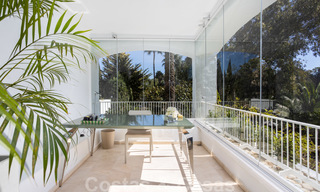 Wondermooi luxe penthouse appartement te koop, met fantastisch zeezicht en op loopafstand van het strand, Oost Marbella 22244 