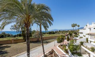 Wondermooi luxe penthouse appartement te koop, met fantastisch zeezicht en op loopafstand van het strand, Oost Marbella 22261 