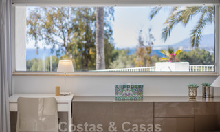 Wondermooi luxe penthouse appartement te koop, met fantastisch zeezicht en op loopafstand van het strand, Oost Marbella 22267 