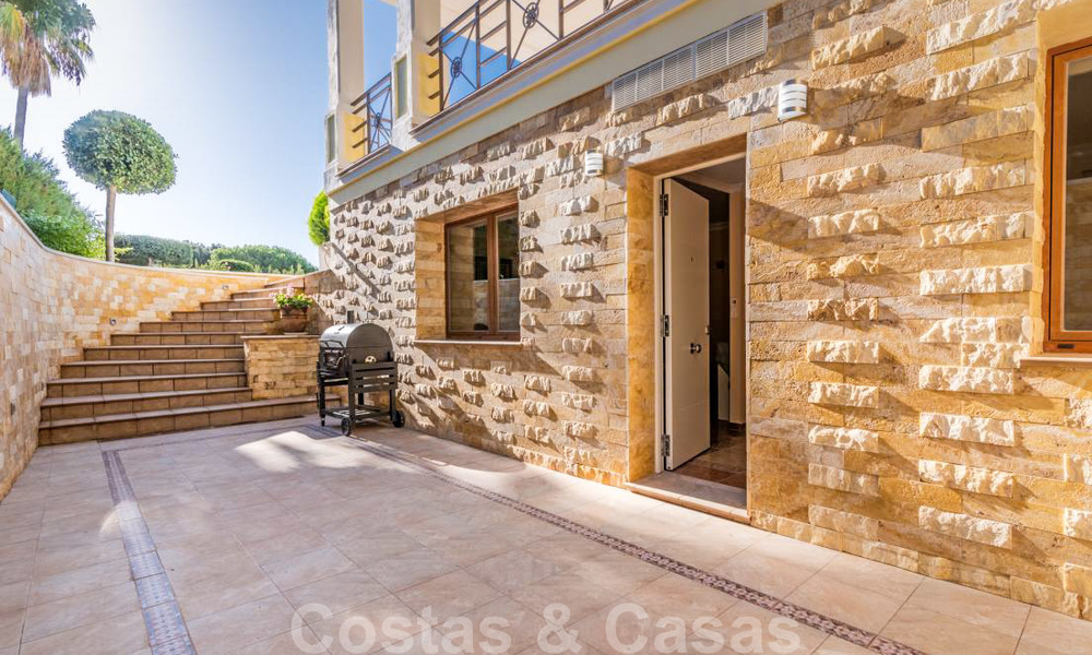 Prachtige modem-mediterrane luxe villa te koop, dicht bij het strand en voorzieningen, Oost Marbella 22305