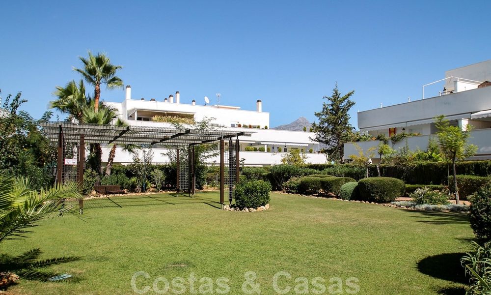 Ruim 3-slaapkamer appartement te koop in Nueva Andalucia - Marbella, op loopafstand van het strand en Puerto Banus 23139
