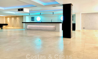 Prachtige villa met panoramisch zeezicht te koop in een prestigieus 5* golfresort op de New Golden Mile, tussen Marbella en Estepona 23308 